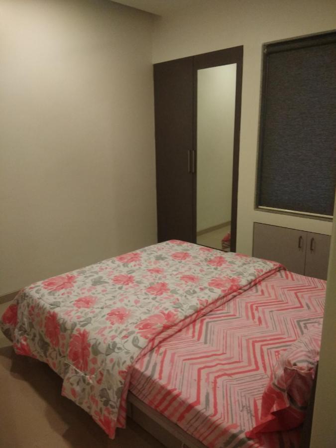 Parishreya Holiday Home Лонавала Екстериор снимка